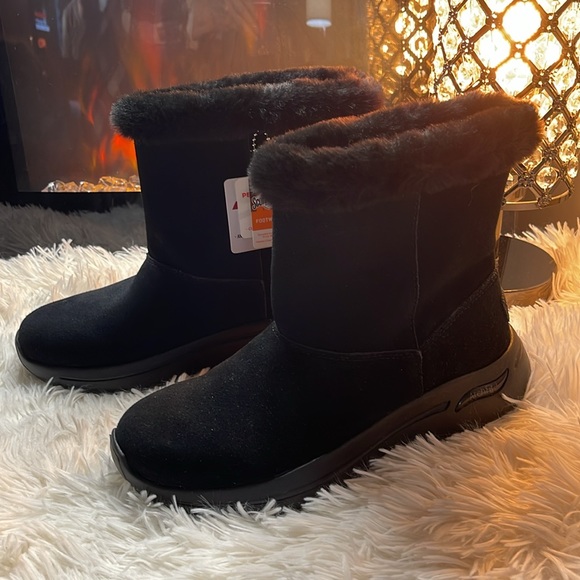 ❄️Skechers Performance Go Walk Arch Fit ~ Size 6 - Picture 1 of 16